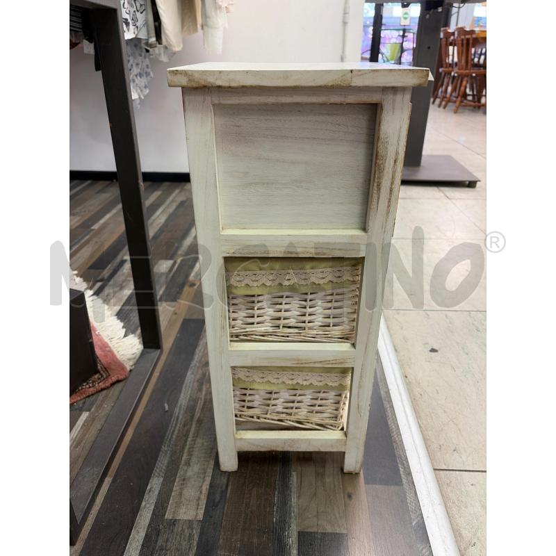 MOBILETTO BIANCO 3 CASSETTI SHABBY | Mercatino dell'Usato Montesilvano 2