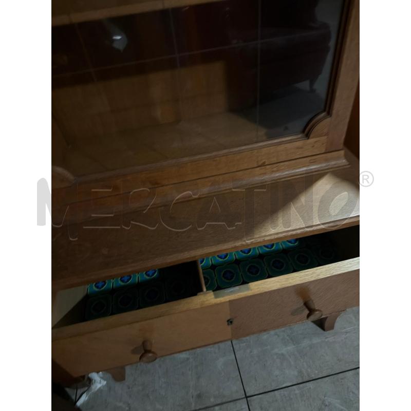 MOBILE VETRINA CON CASSETTI LEGNO CHIARO | Mercatino dell'Usato Montesilvano 2