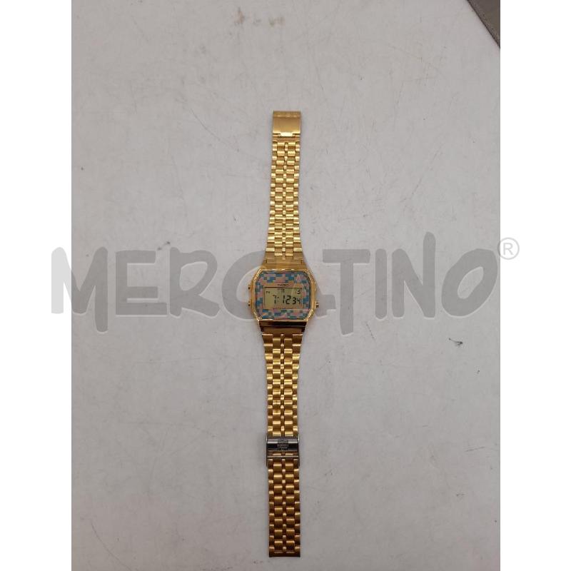 OROLOGIO DA POLSO CASIO DORATO QUADRANTE QUADRATINI ROSA AZZURRI | Mercatino dell'Usato Montesilvano 1