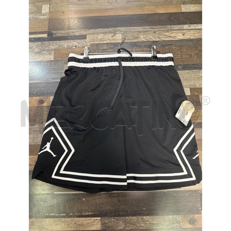 PANTALONCINO UOMO JORDAN NERO TRAFORATO  | Mercatino dell'Usato Montesilvano 1
