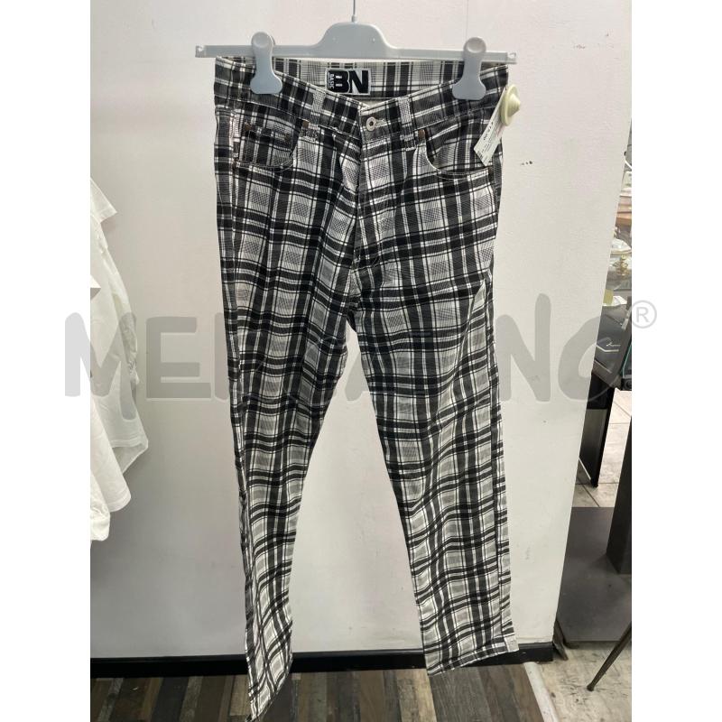 PANTALONE DONNA BASIC NOUVEAU QUADRETTATI BIANCHI NERI  | Mercatino dell'Usato Montesilvano 1