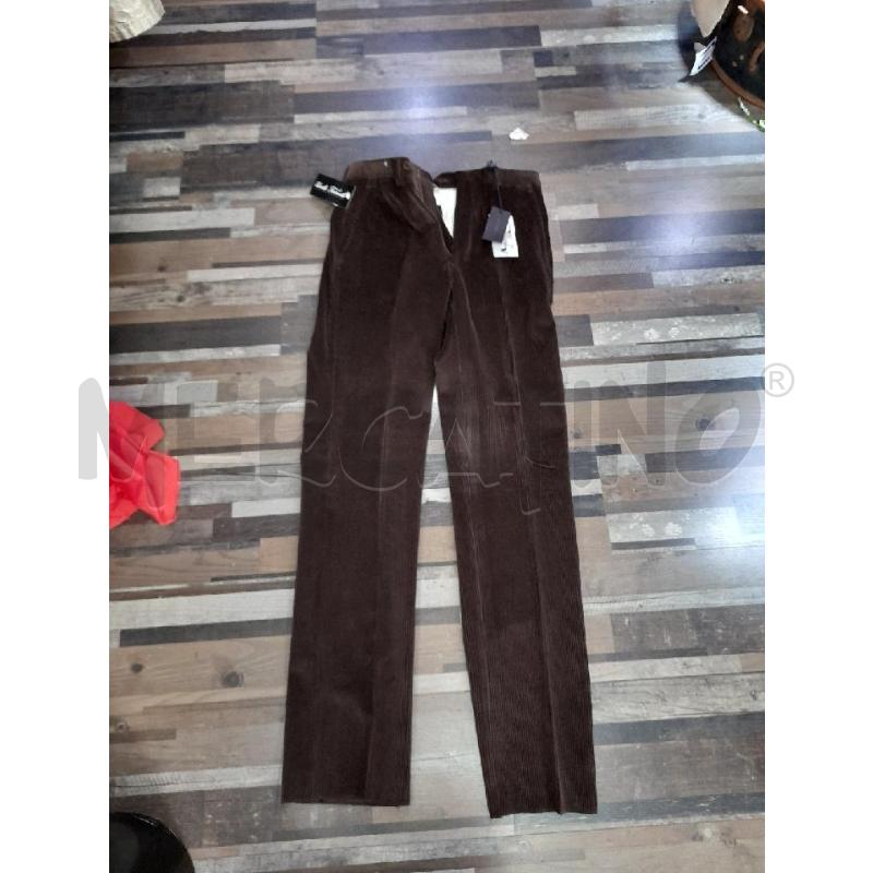 PANTALONE UOMO AQUASCUTUM VELLUTO MARRO TG 46 | Mercatino dell'Usato Montesilvano 1