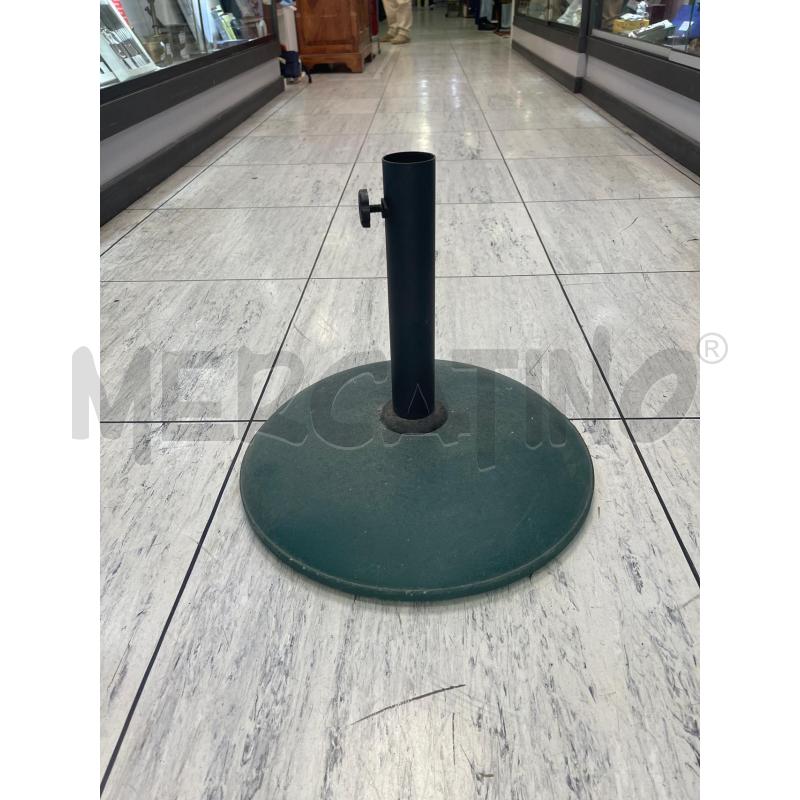 PIEDE PER OMBRELLONE VERDE PIETRA | Mercatino dell'Usato Montesilvano 1