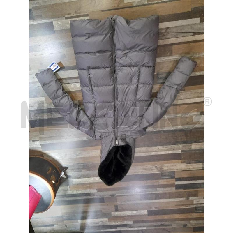 PIUMINO DONNA GEOX GRIGIO CAPPUCCIO PELOSO NERO | Mercatino dell'Usato Montesilvano 1