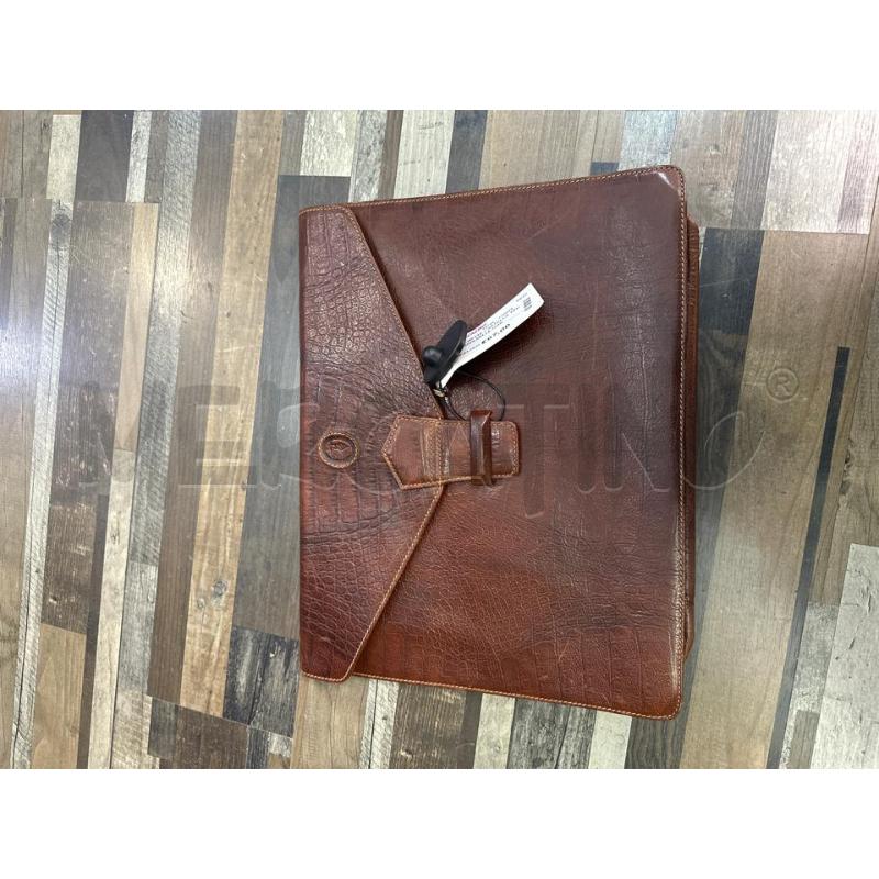 POCHETTE CARTELLA TRUSSARDI PELLE MARRO | Mercatino dell'Usato Montesilvano 1