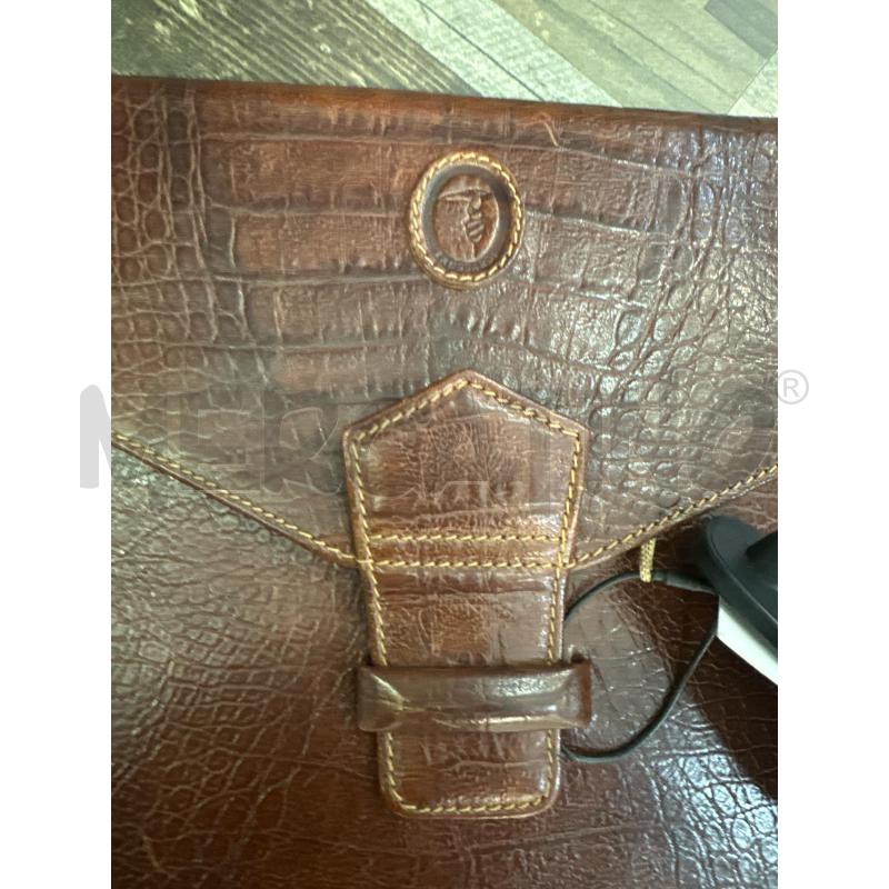 POCHETTE CARTELLA TRUSSARDI PELLE MARRO | Mercatino dell'Usato Montesilvano 2