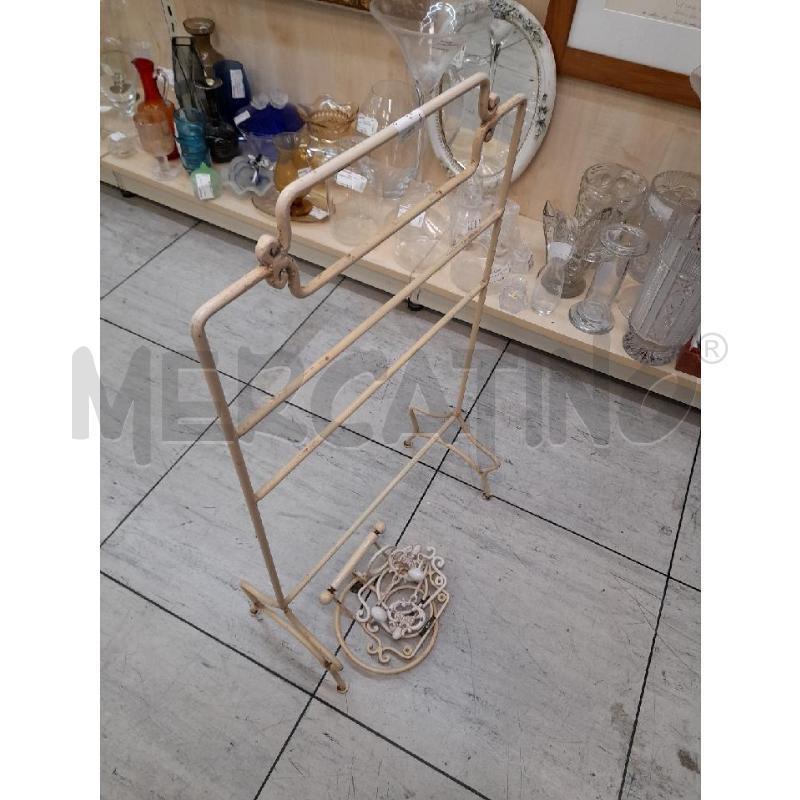 PORTA ASCIUGAMANI + PORTA ROTOLI BEIGE | Mercatino dell'Usato Montesilvano 1