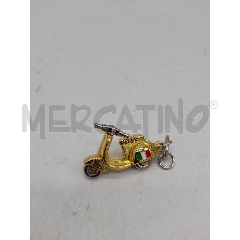 PORTA CHIAVI MOTORETTA DORATA ITALIA | Mercatino dell'Usato Montesilvano 1