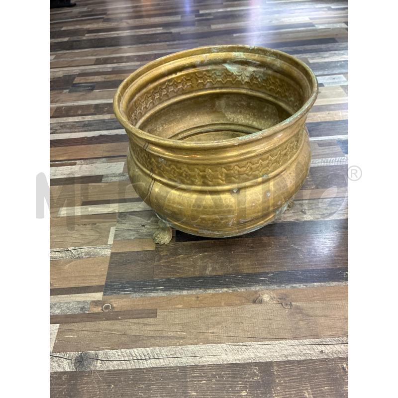 PORTA VASO OTTONE GRANDE 3 PIEDI PRESENTANO IMPERFEZIONI | Mercatino dell'Usato Montesilvano 3