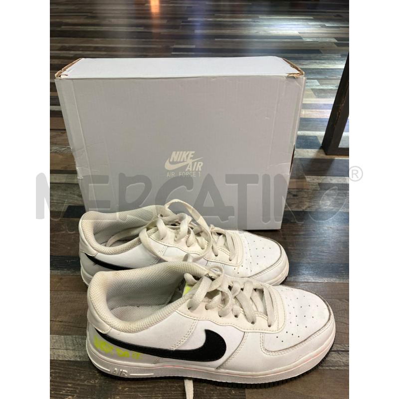 SCARPE BAMBINA NIKE BIANCHE 37/5  | Mercatino dell'Usato Montesilvano 1