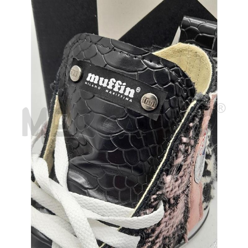 SCARPE DONNA CONVERSE CUSTOMIZZATE MUFFIN MILANO NERE ROSA | Mercatino dell'Usato Montesilvano 3