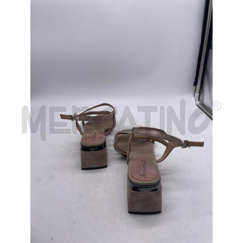 SCARPE DONNA LE CHICCHE MARRONI PERLINE | Mercatino dell'Usato Montesilvano 3