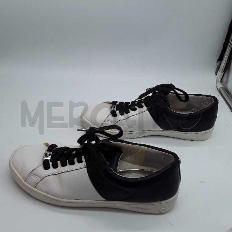 SCARPE DONNA MICHAEL KORS BIANCHE LINGUA NERA LACCI | Mercatino dell'Usato Montesilvano 2