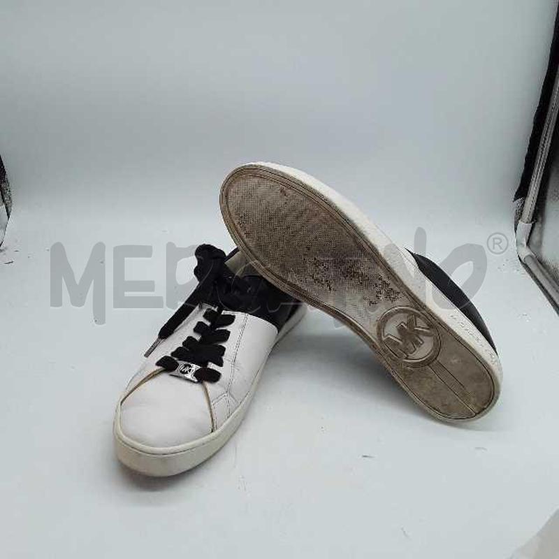 SCARPE DONNA MICHAEL KORS BIANCHE LINGUA NERA LACCI | Mercatino dell'Usato Montesilvano 4