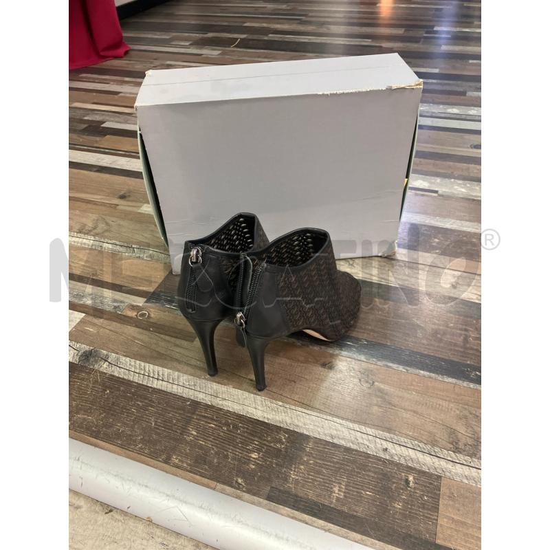 SCARPE DONNA NERE TRONCHETTO LOLA CRUZ N 39 | Mercatino dell'Usato Montesilvano 3