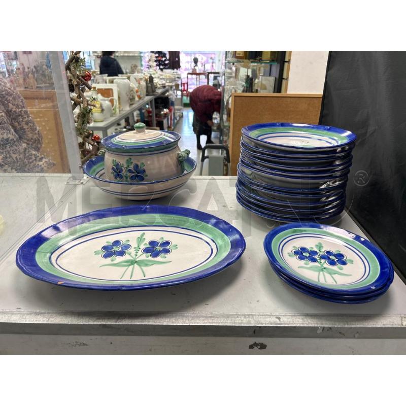 SERVIZIO PIATTI VIETRI FIORI BLU | Mercatino dell'Usato Montesilvano 1