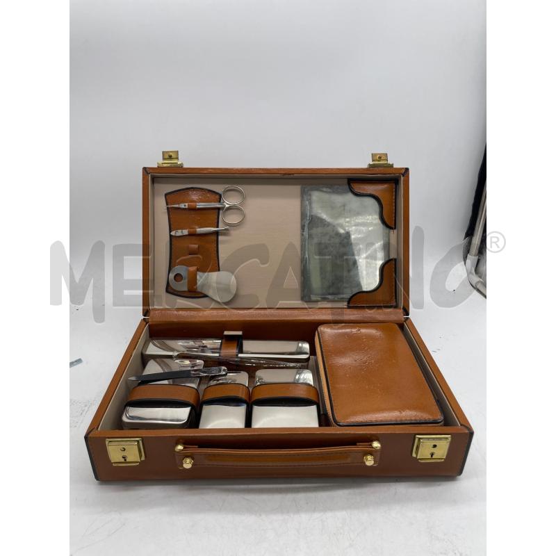 SET TOILETTE UOMO DA VIAGGIO VALIGETTA MARRO  | Mercatino dell'Usato Montesilvano 1