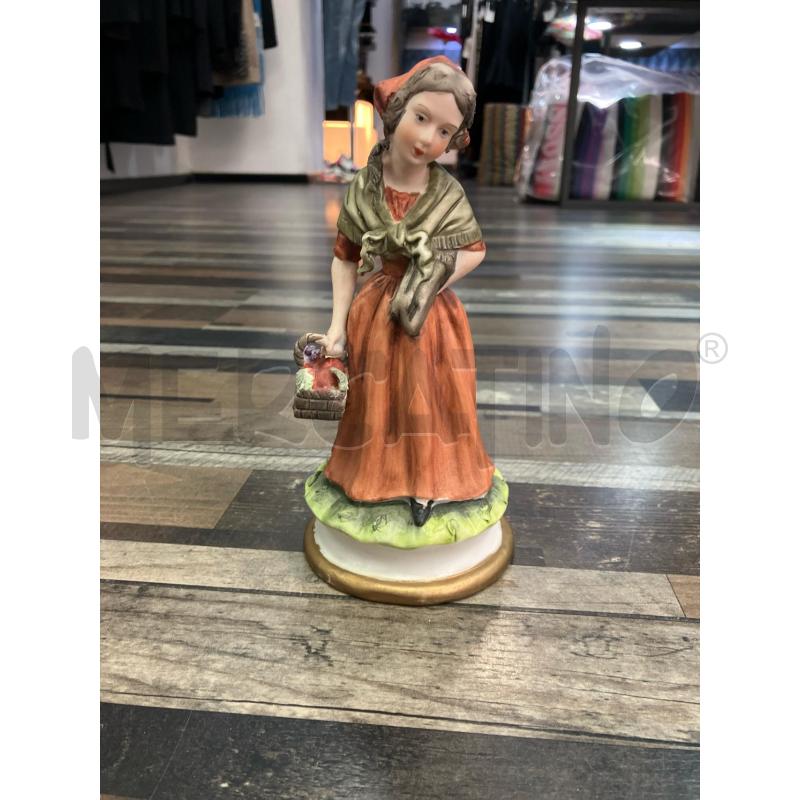 STATUETTA DONNINA CESTINO N | Mercatino dell'Usato Montesilvano 2