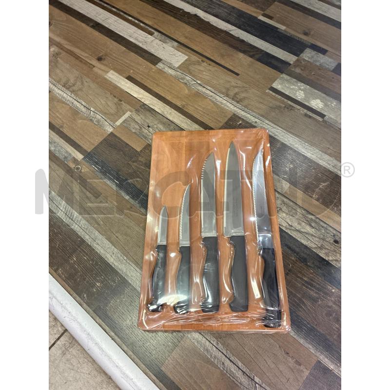 TAGLIERE + COLTELLI | Mercatino dell'Usato Montesilvano 1