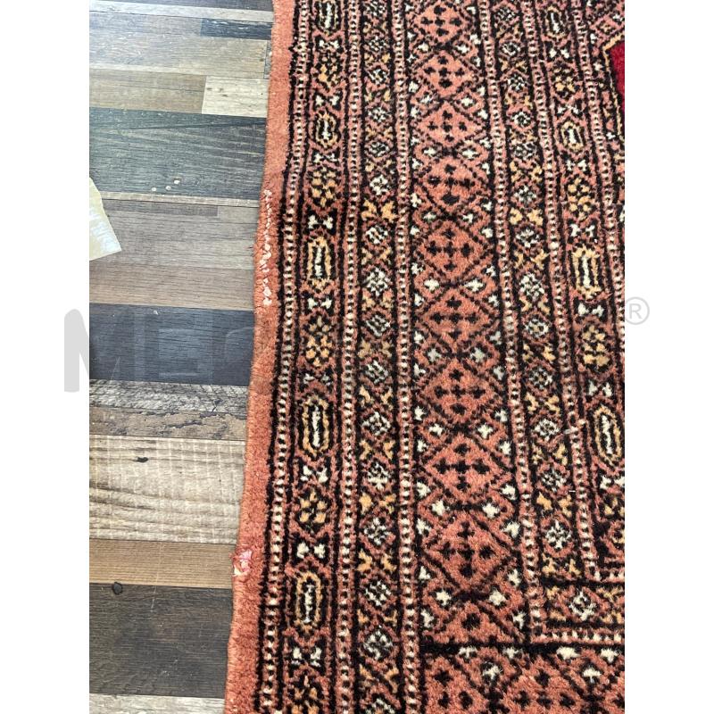 TAPPETO ROSSO TIPO PERSIANO 4 QUADRATI | Mercatino dell'Usato Montesilvano 3