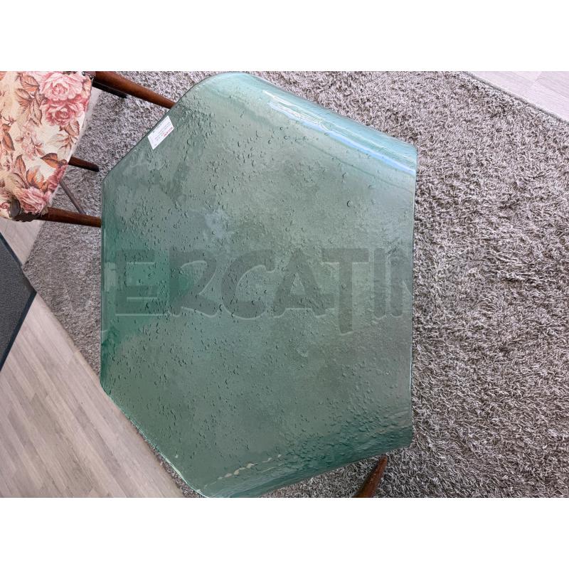 TAVOLINO VETRO VERDE TIPO FAZZOLETTO | Mercatino dell'Usato Montesilvano 2
