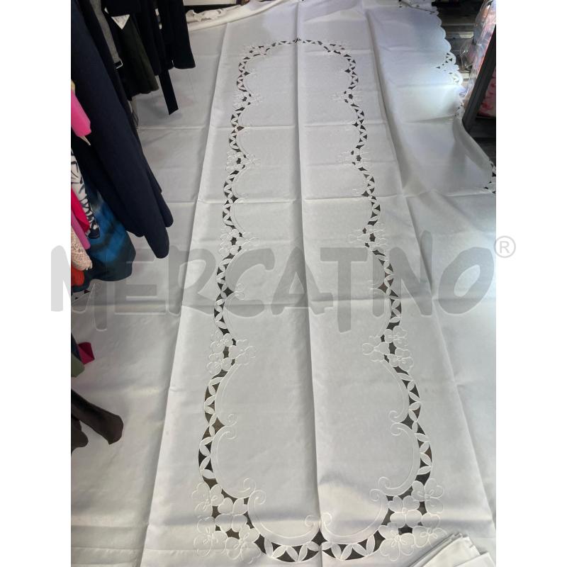 TOVAGLIA RETTANGOLARE BIANCA BORDO FIORI INTAGLIATI 18TOV330X163 | Mercatino dell'Usato Montesilvano 2