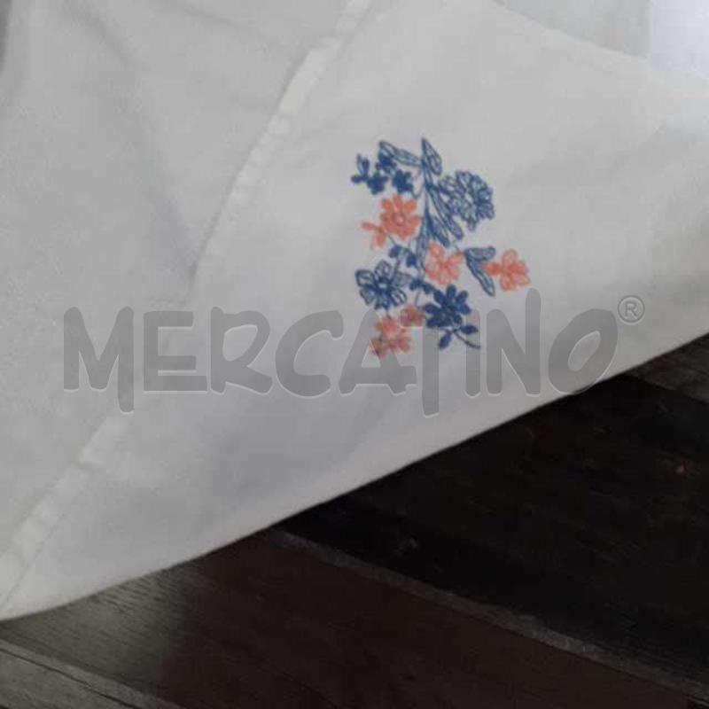TOVAGLIA RETTANGOLARE BIANC AFIORI CELESTI RICAMATA | Mercatino dell'Usato Montesilvano 3