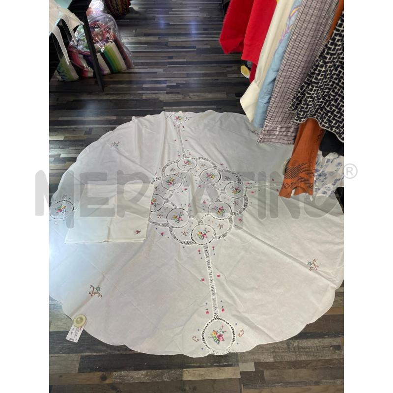TOVAGLIA TONDA BIANCA PUNTO CROCE FIORI+ 4 TOV | Mercatino dell'Usato Montesilvano 1