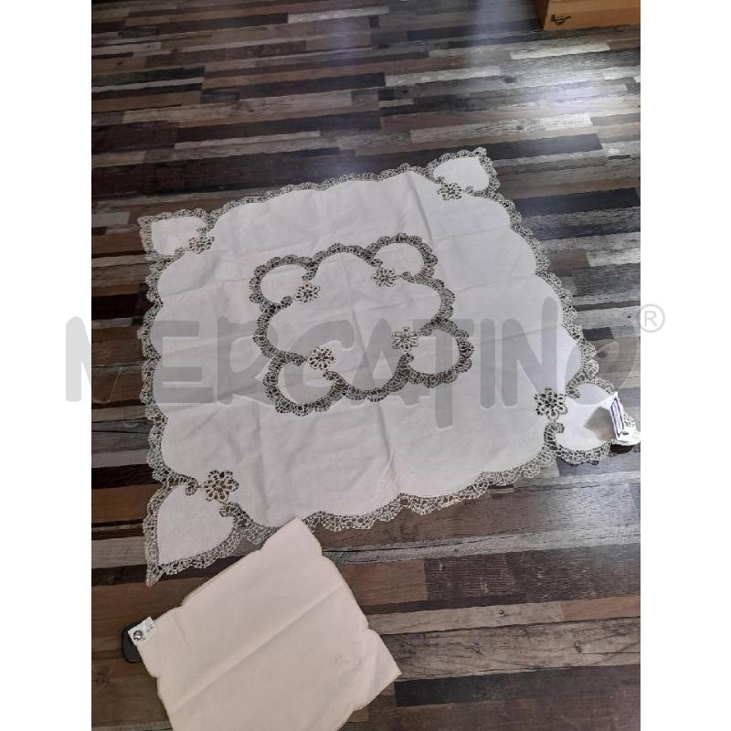 TOVAGLIETTA D ATE + 6 TOVAGLIO APPLICAZIONI E RICAMO | Mercatino dell'Usato Montesilvano 1