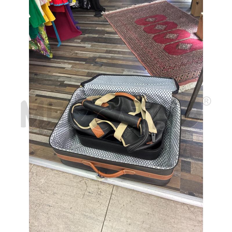 VALIGIA BORSONE PORTA SCARPE NERE MARRO SAN SON | Mercatino dell'Usato Montesilvano 2