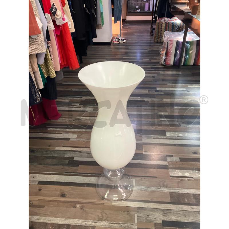 VASO BIANCO GIGANTE | Mercatino dell'Usato Montesilvano 2