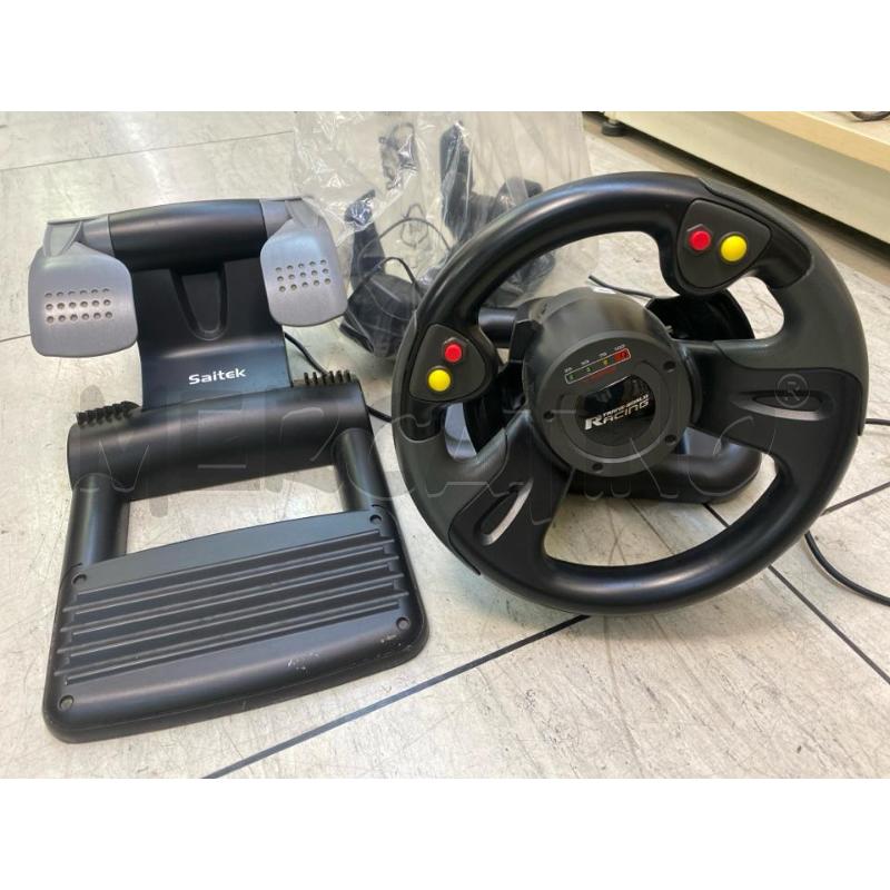 VOLANTE E PEDALIERA GIOCO PC SAITEK 440 | Mercatino dell'Usato Montesilvano 1