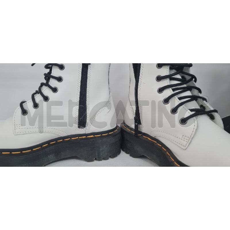 ANFIBI DONNA DR.MARTENS BIANCHI | Mercatino dell'Usato Perugia 2