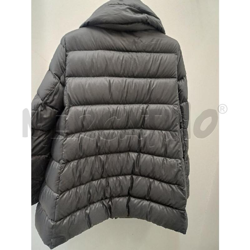 PIUMINO DONNA MONCLEAR NERO DIFETTI | Mercatino dell'Usato Perugia 3