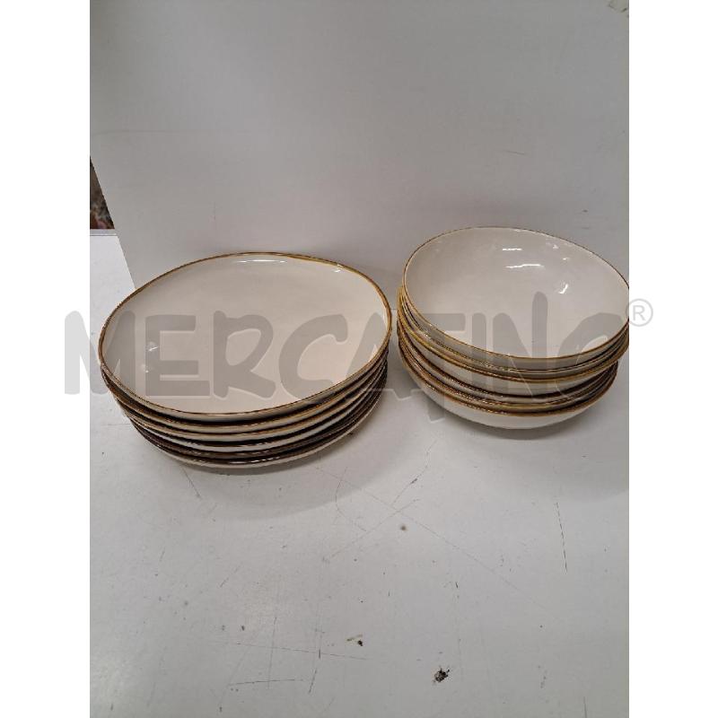 SERVIZIO PIATTI ROSE E TULIPANI BEIGE PZ.12 | Mercatino dell'Usato Perugia 1