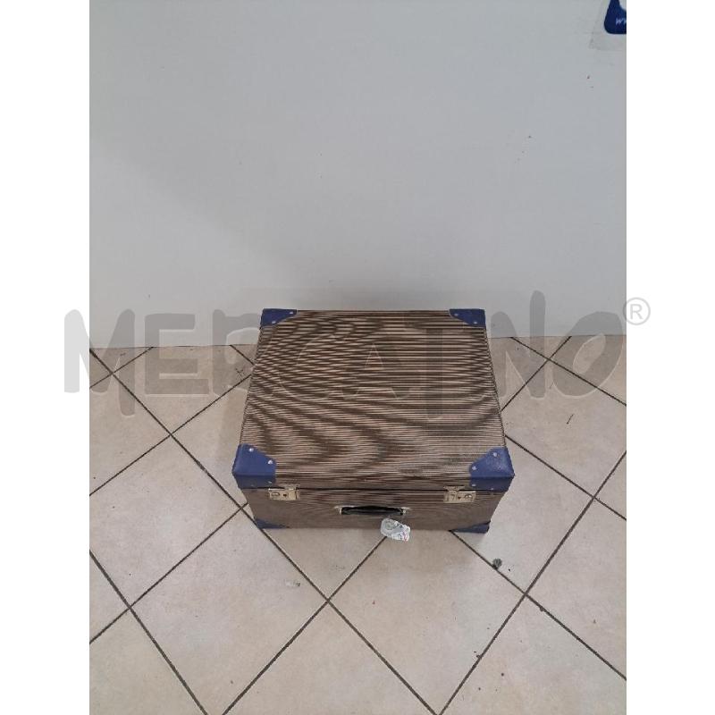 VALIGIA ARREDAMENTO CARTONE RIGHE ANGOLI BLU | Mercatino dell'Usato Perugia 1