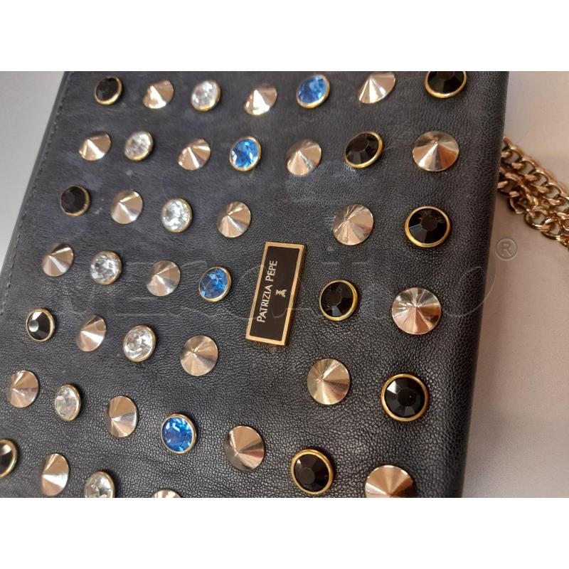 BORSA DONNA PATRIZIA PEPE NERA CON PIETRE (SEGNI) | Mercatino dell'Usato Bastia umbra 2
