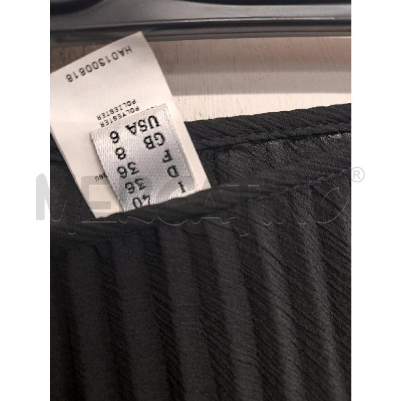 GONNA MOSCHINO PLISSE NERO | Mercatino dell'Usato Bastia umbra 2