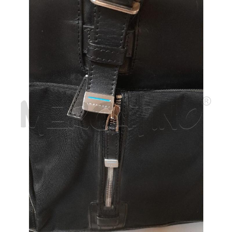 PORTA COMPUTER PIQUADRO NERA | Mercatino dell'Usato Bastia umbra 2