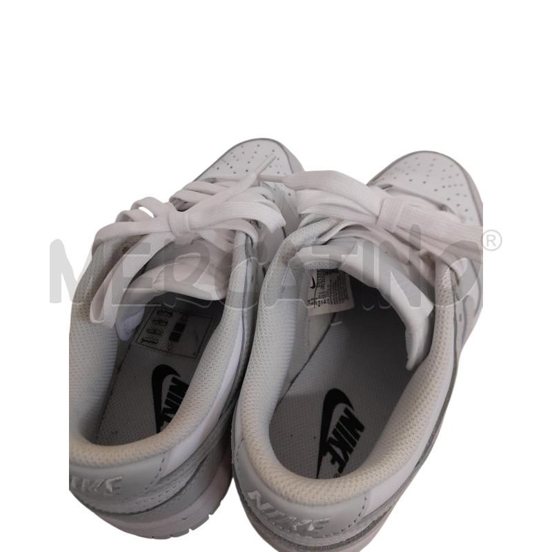 SNEAKERS DONNA NIKE DUNK BIANCHE E GRIGIO CHIARO  | Mercatino dell'Usato Bastia umbra 4