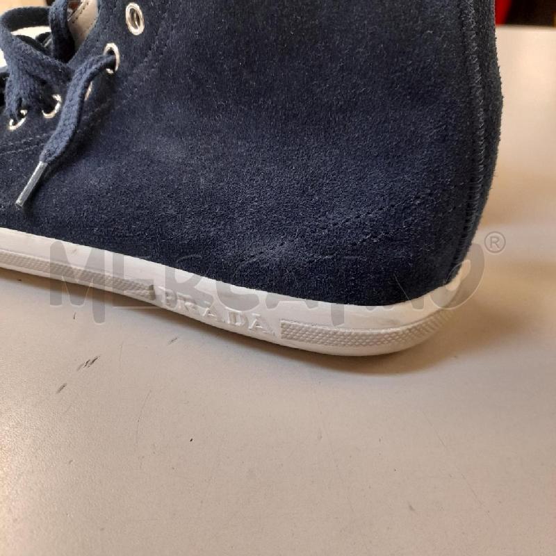 SNEAKERS DONNA PRADA BLU SCAMOSCIATE (ALCUNI SEGNI) | Mercatino dell'Usato Bastia umbra 2