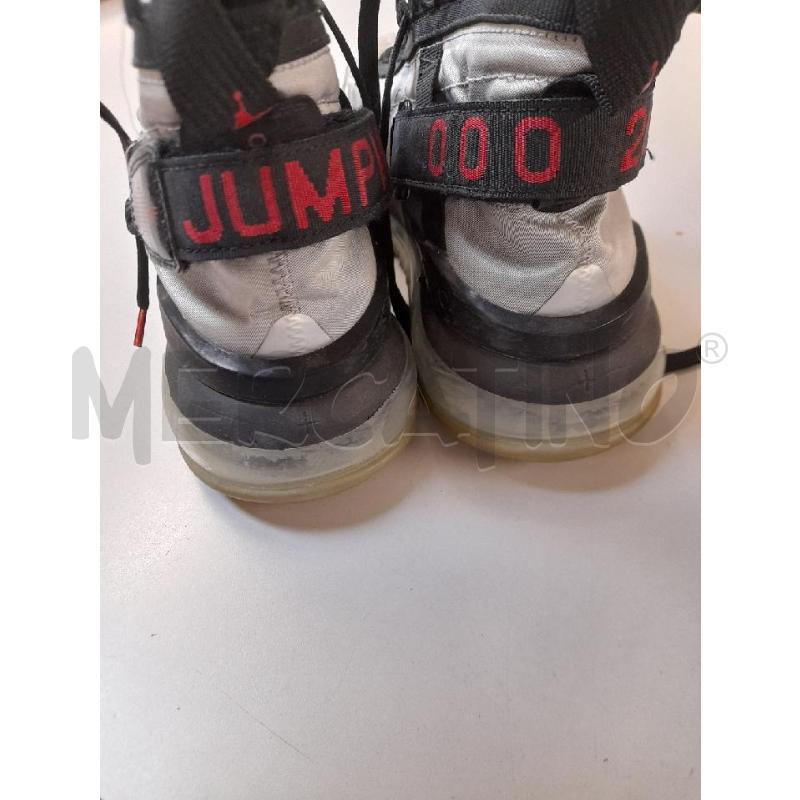 SNEAKERS UOMO NIKE AIR 720 GRIGIO | Mercatino dell'Usato Bastia umbra 2