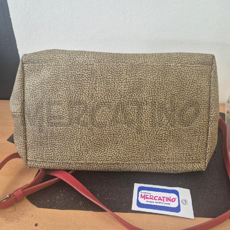BORSA DONNA BORBONESE ROSSA CON SOTTO TAPIRO  | Mercatino dell'Usato Corciano 2