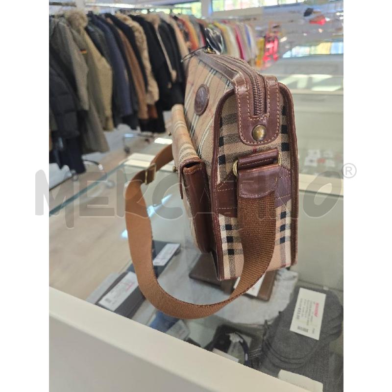 BORSA DONNA BURBERRY CLASSICA CON TRACOLLA  | Mercatino dell'Usato Corciano 3