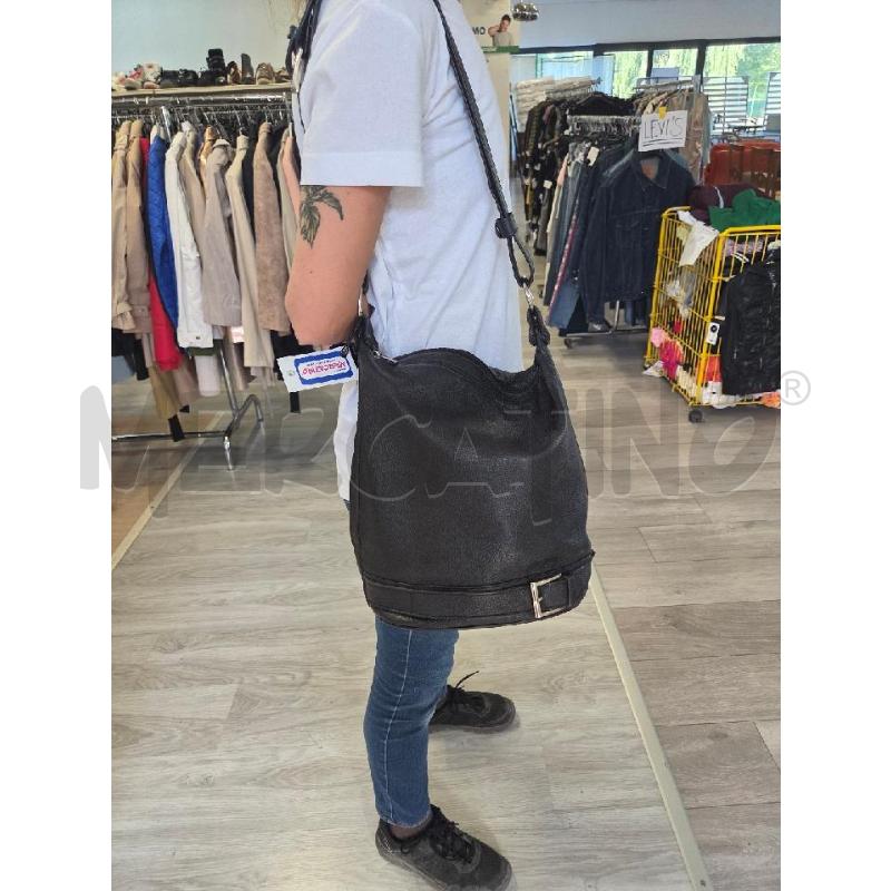 BORSA DONNA NERA A SECCHIELLO DOPPIA ZIP DI PELLE   | Mercatino dell'Usato Corciano 1