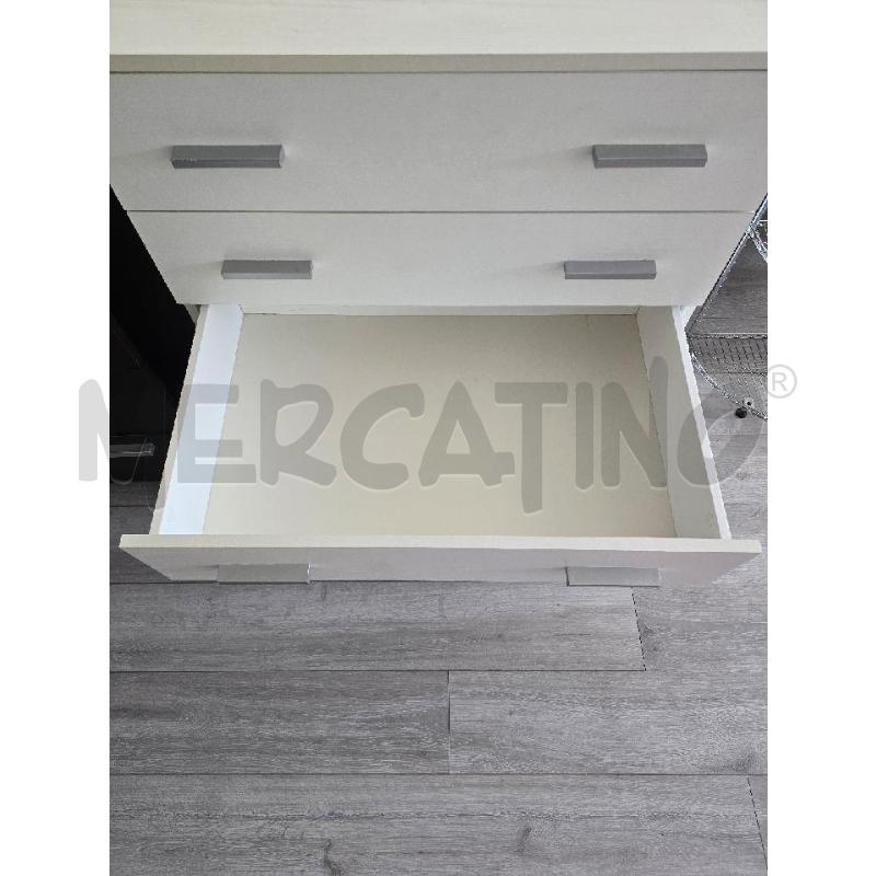 COMO' BIANCO 6 CASSETTI | Mercatino dell'Usato Corciano 4