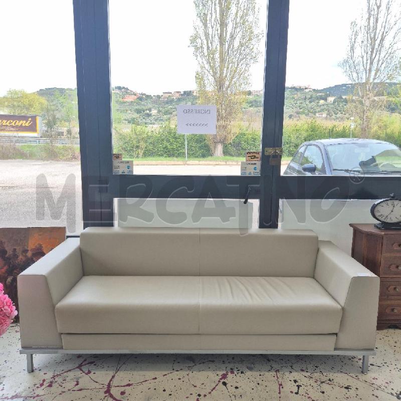DIVANO IN PELLE  2 POSTI GRIGIO CHIARO KASTEL  | Mercatino dell'Usato Corciano 1