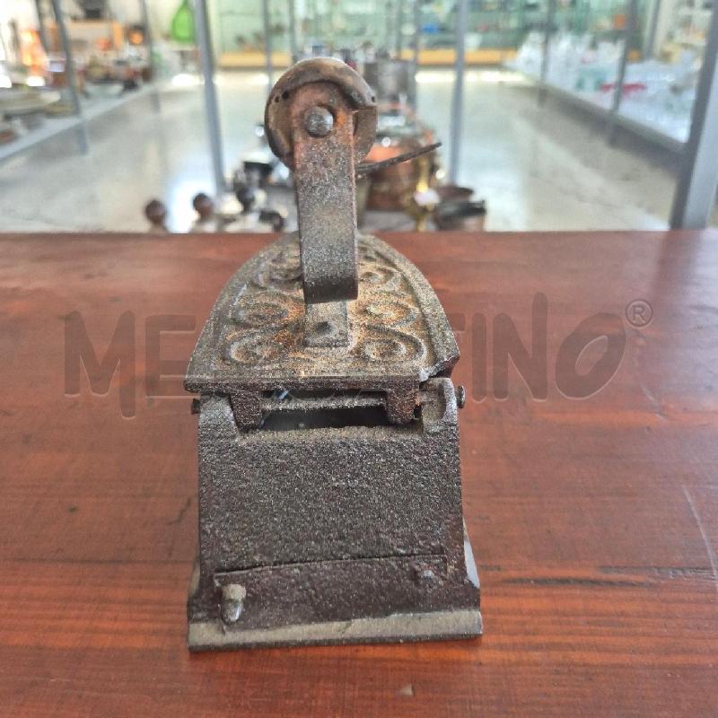 FERRO DA STIRO ANTICO | Mercatino dell'Usato Corciano 2