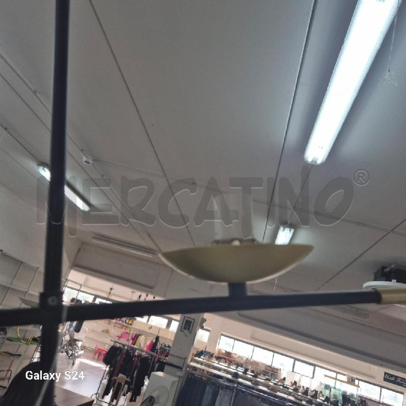 LAMPADARIO BINARIO NERO RIFINUTRE ORO | Mercatino dell'Usato Corciano 2