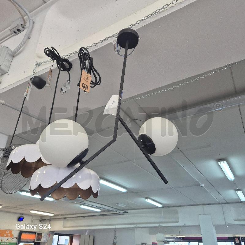 LAMPADARIO IN FERRO CON DUE LUCI | Mercatino dell'Usato Corciano 1